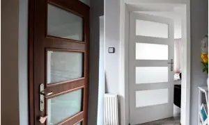 Czym pomalować drzwi z okleiną, aby uniknąć błędów i uzyskać trwały efekt?